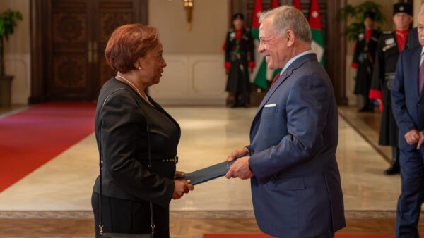Embajadora Ysset Román Maldonado presenta sus Cartas Credenciales ante el Rey de Jordania